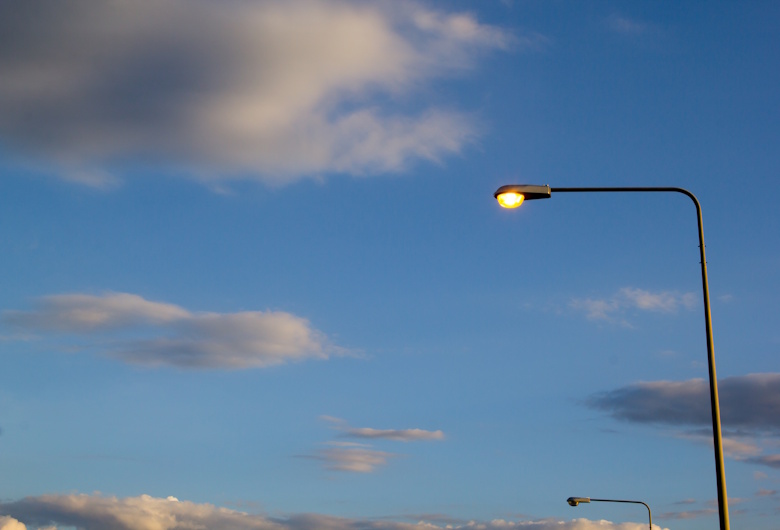 Lampu-PJU-Perumahan-Fungsi-Jenis-dan-Manfaatnya-Spectrue-2