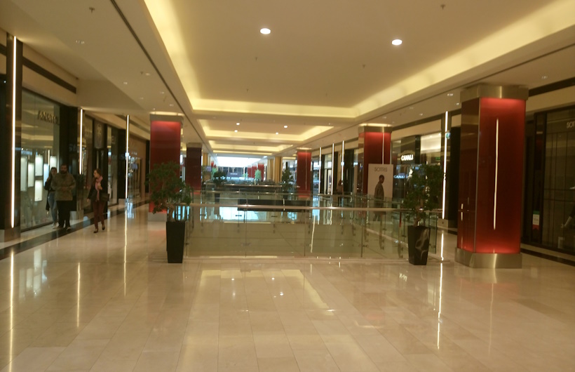 Jasa Kontraktor Pencahayaan Komersial untuk Mall, Apartemen, Kantor dan Retail

