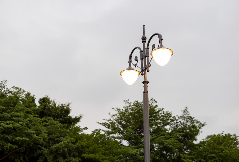 Spectrue, Partner Terpercaya untuk Beautifikasi Lampu Jalan Raya di Indonesia