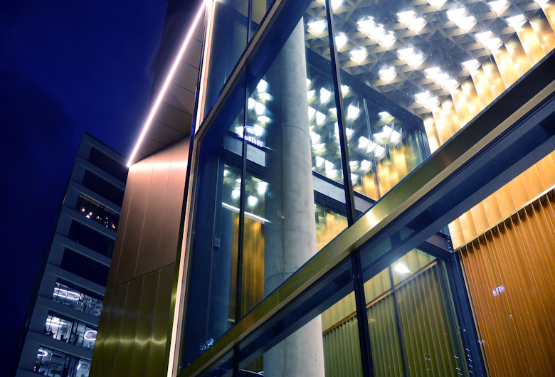 Jasa-Integrasi-Lighting-dengan-BMS-untuk-Smart-Building-yang-Lebih-Efisien-Spectrue