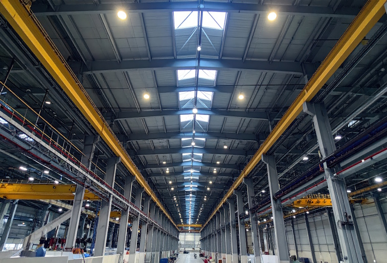 Interact-Lighting-untuk-Warehouse-Tingkatkan-Efisiensi-Safety-dan-Kontrol-Pencahayaan-Spectrue