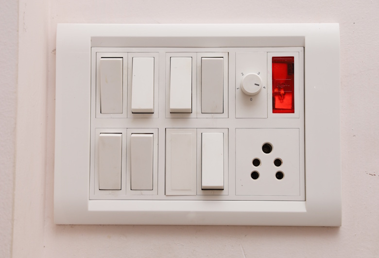 Lighting Controller Jadi Komponen Penting untuk Mengatur Smart Lighting